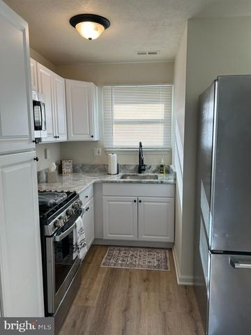 19 LA CASCATA TNHS, Clementon, NJ 08021