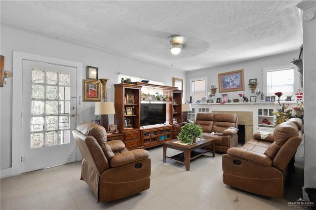 328 & 332 S Georgia Avenue, Mercedes, TX 78570