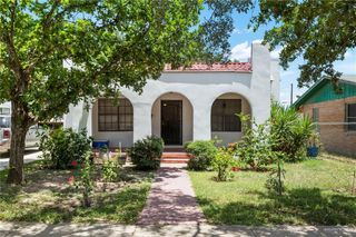 328 & 332 S Georgia Avenue, Mercedes, TX 78570