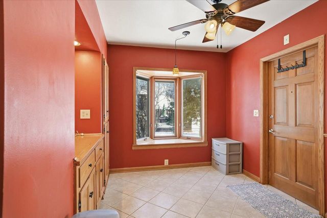 117 Harrison AVENUE, Waukesha, WI 53186