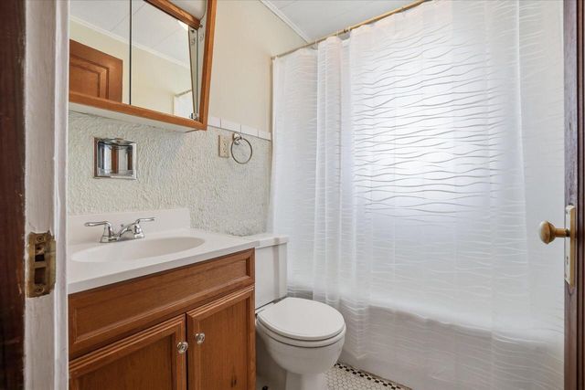 117 Harrison AVENUE, Waukesha, WI 53186