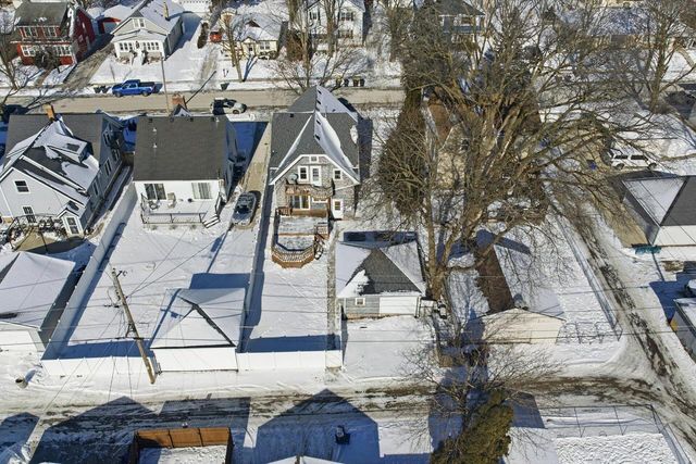 117 Harrison AVENUE, Waukesha, WI 53186