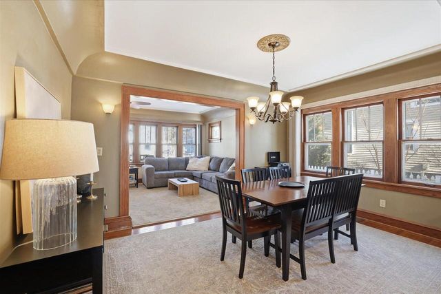 117 Harrison AVENUE, Waukesha, WI 53186