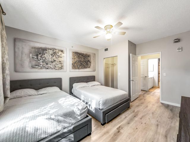 630 S Sapodilla Avenue 218, West Palm Beach, FL 33401