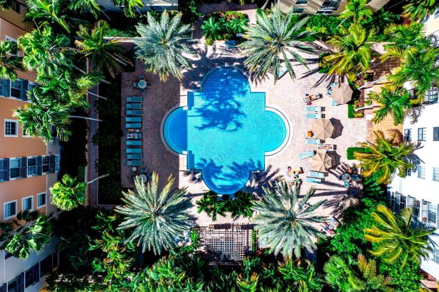 630 S Sapodilla Avenue 218, West Palm Beach, FL 33401