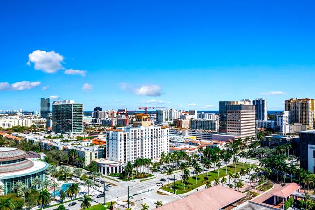 630 S Sapodilla Avenue 218, West Palm Beach, FL 33401