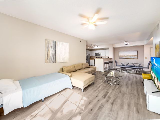 630 S Sapodilla Avenue 218, West Palm Beach, FL 33401