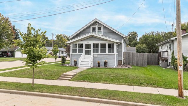 703 N SAWYER STREET, Oshkosh, WI 54902