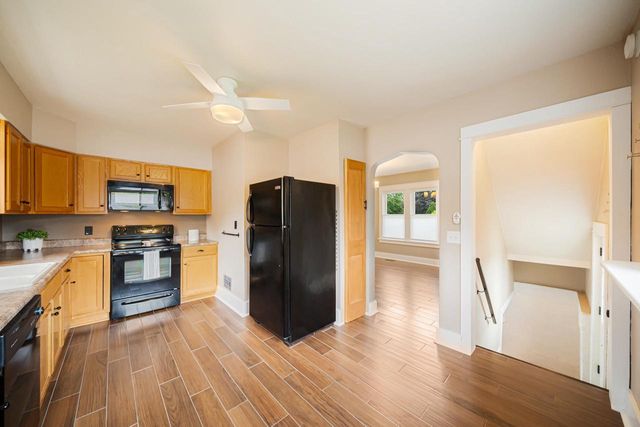 703 N SAWYER STREET, Oshkosh, WI 54902