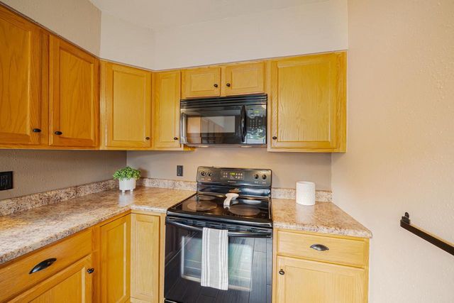 703 N SAWYER STREET, Oshkosh, WI 54902