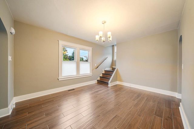 703 N SAWYER STREET, Oshkosh, WI 54902