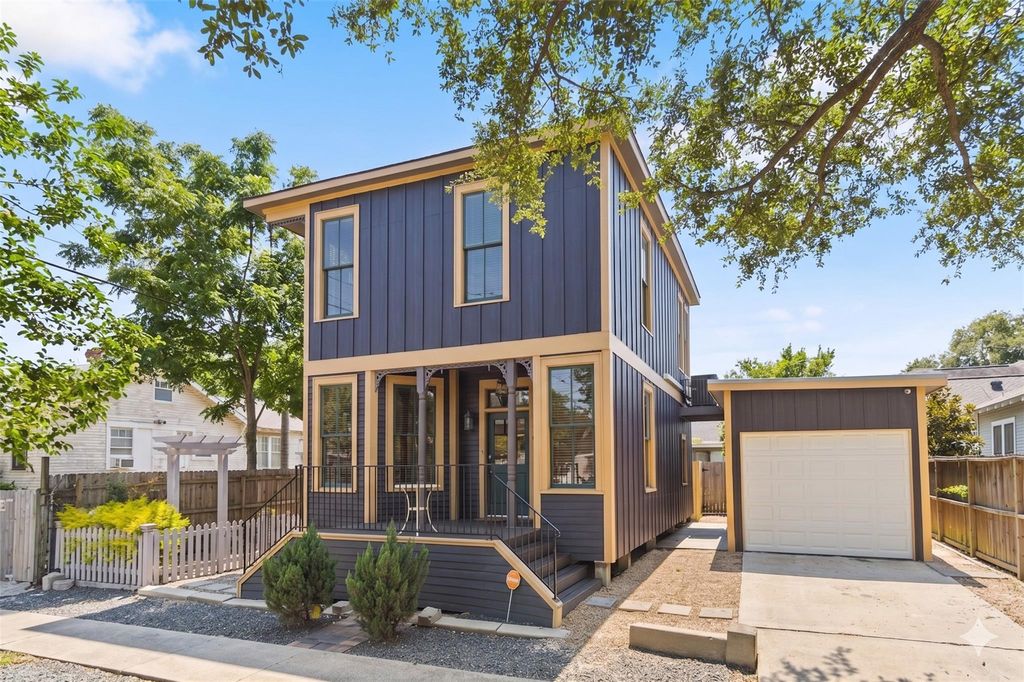 1311 37th Street, Galveston, TX 77550