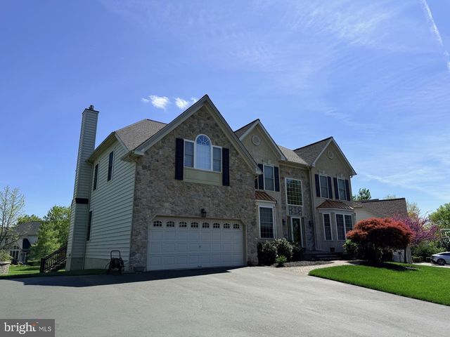 2559 CRESTLINE DR, Lansdale, PA 19446