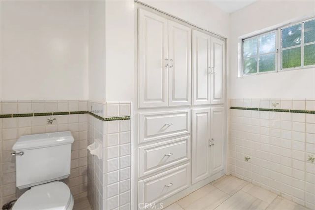 17361 Parthenia, Sherwood Forest, CA 91325