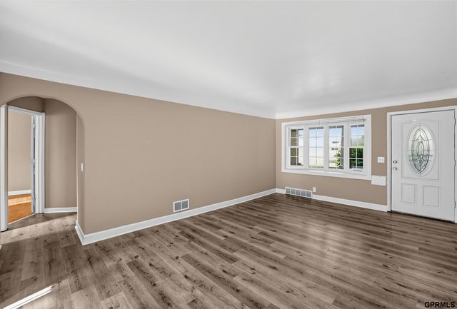 6336 N 34Th Street, Omaha, NE 68111