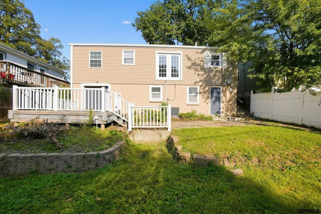 6336 N 34Th Street, Omaha, NE 68111