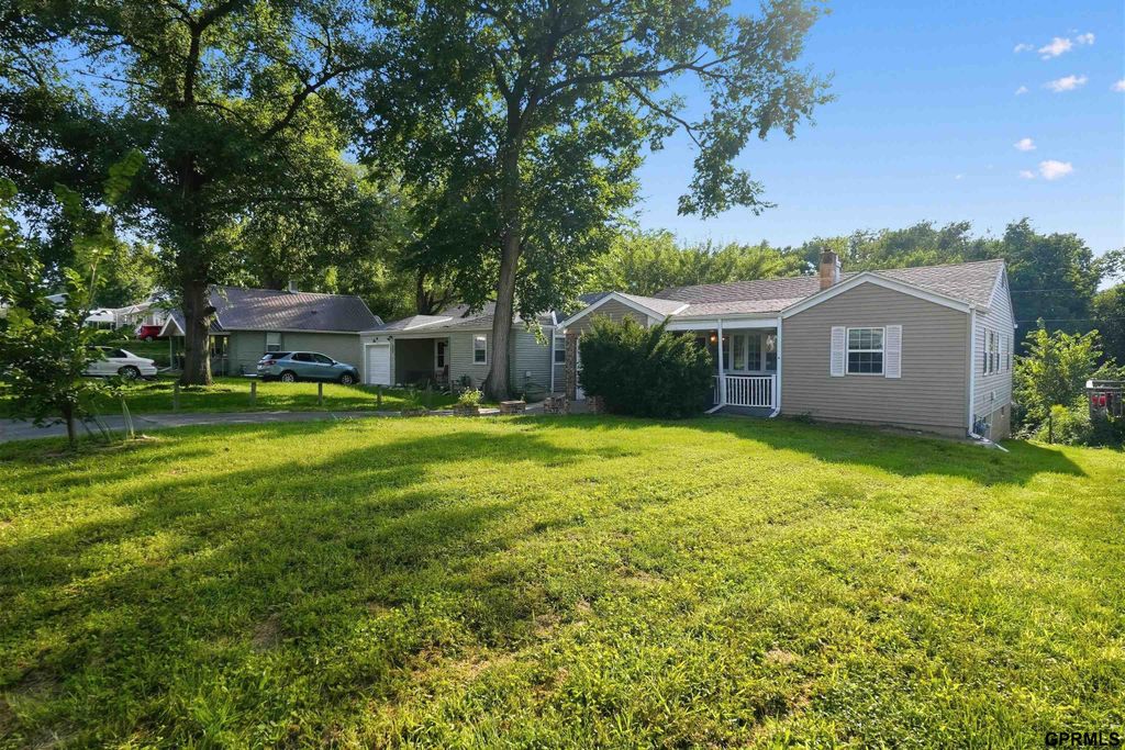 6336 N 34Th Street, Omaha, NE 68111