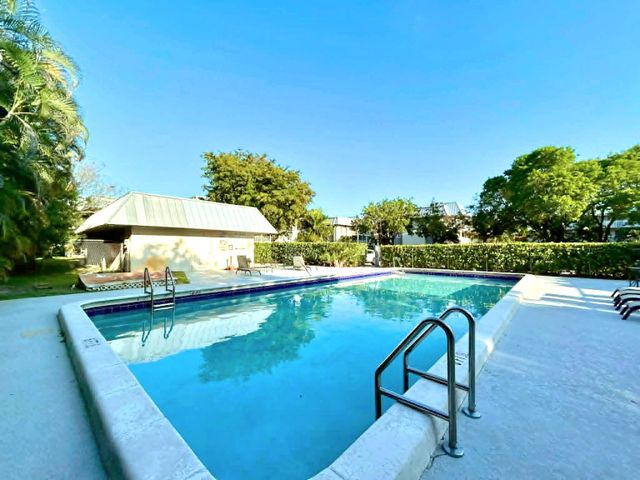 2960 Riverside Drive 113-2, Coral Springs, FL 33065