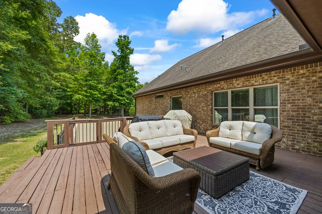 1005 Renfroe Lake Drive, Auburn, GA 30011