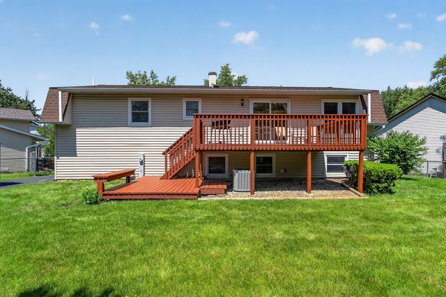 4 Devon Court, Bolingbrook, IL 60440