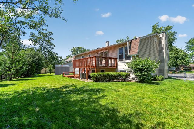 4 Devon Court, Bolingbrook, IL 60440
