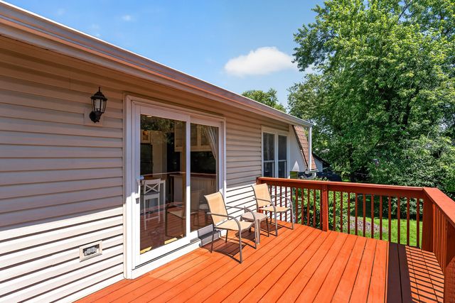4 Devon Court, Bolingbrook, IL 60440