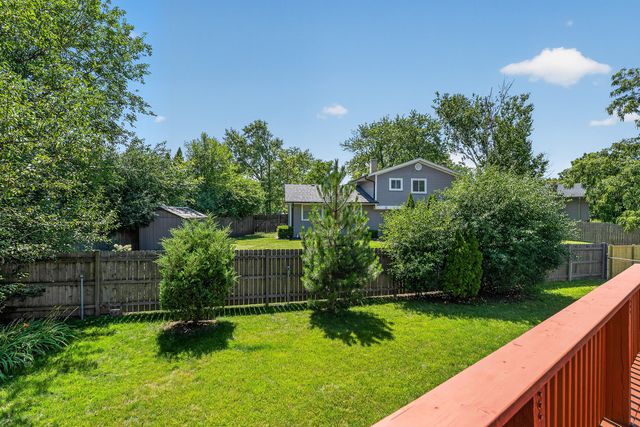 4 Devon Court, Bolingbrook, IL 60440