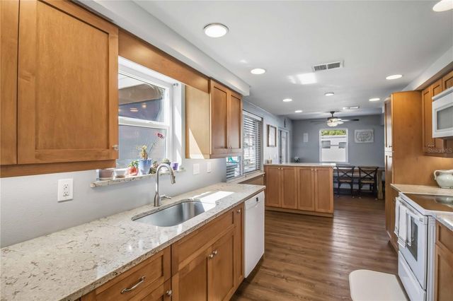 7804 54TH COURT E, Palmetto, FL 34221