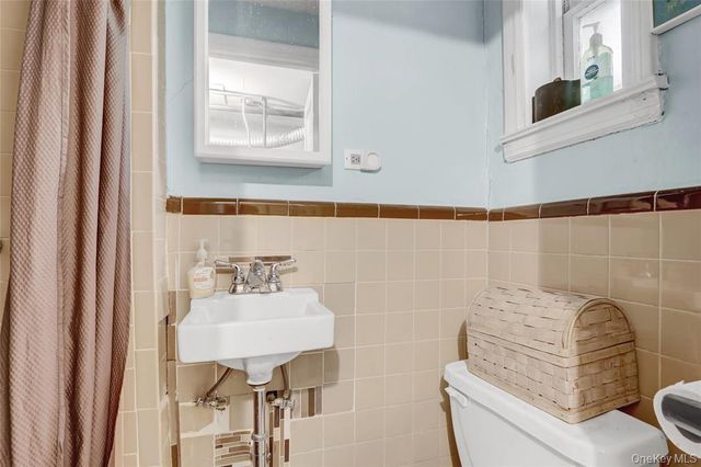 4409 Bedford Avenue, Brooklyn, NY 11229