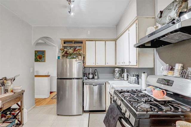 4409 Bedford Avenue, Brooklyn, NY 11229
