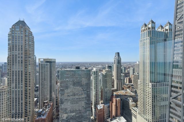 180 E PEARSON Street 4801, Chicago, IL 60611
