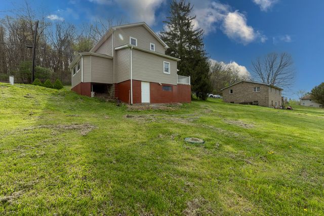 589 Pine Run Rd, New Sewickley Twp, PA 15042
