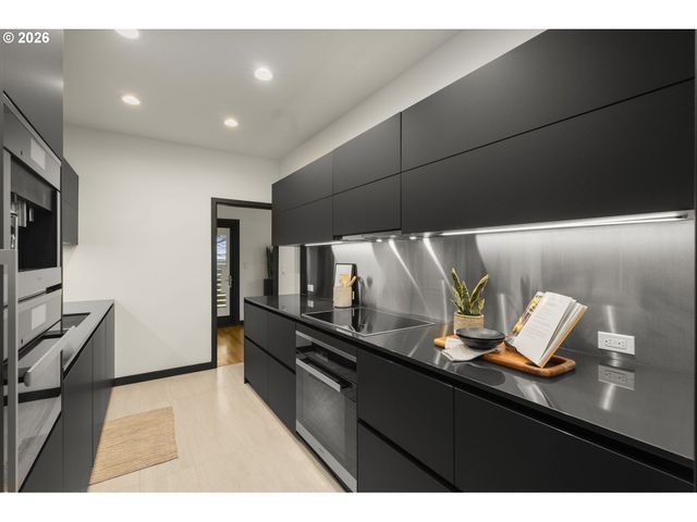 3362 Sw FAIRMOUNT Blvd, Portland, OR 97239