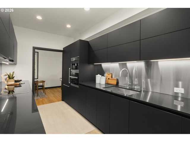 3362 Sw FAIRMOUNT Blvd, Portland, OR 97239