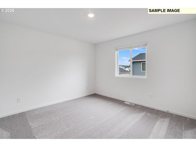 5766 Bainbridge Rd, Eugene, OR 97402