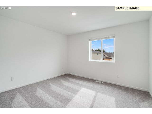5766 Bainbridge Rd, Eugene, OR 97402