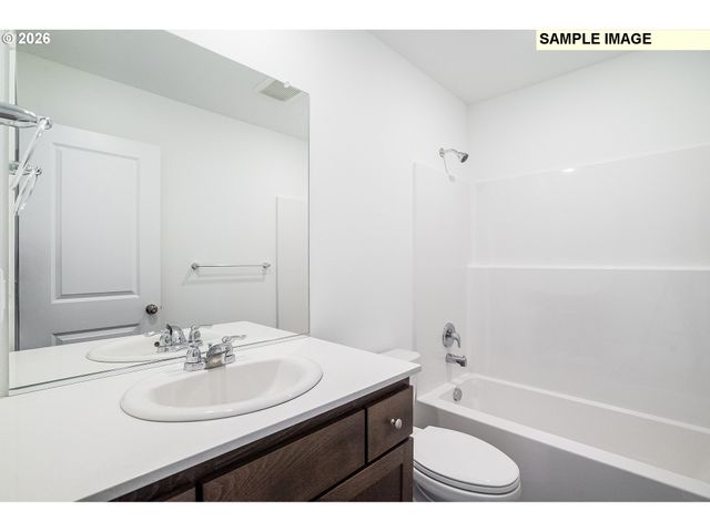 5766 Bainbridge Rd, Eugene, OR 97402