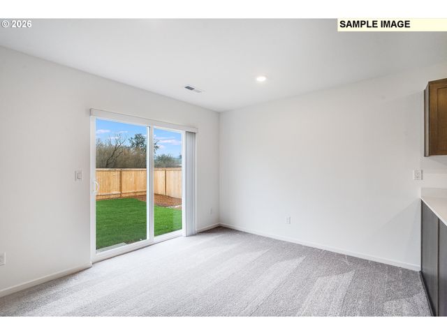 5766 Bainbridge Rd, Eugene, OR 97402