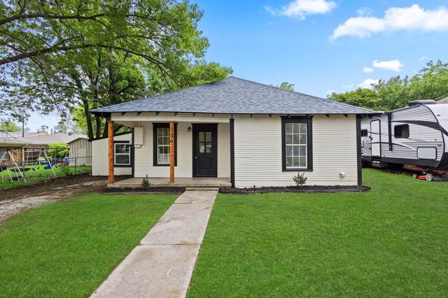 304 Otis Street, Whitesboro, TX 76273