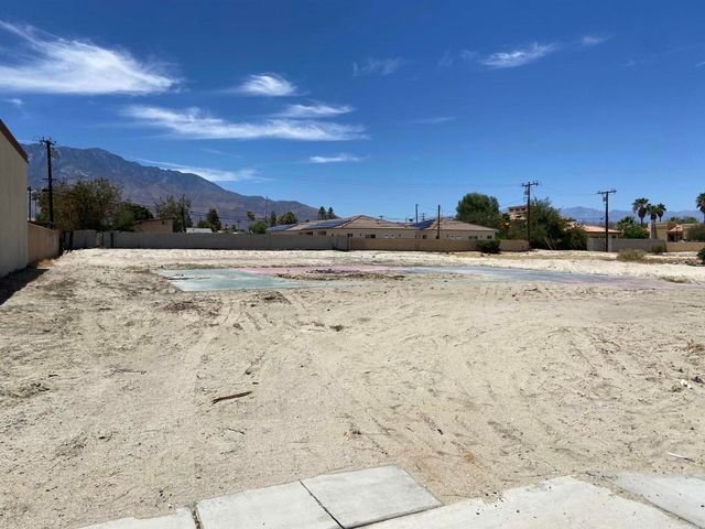 32201 Date Palm Drive, Cathedral City, CA 92234