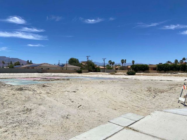 32201 Date Palm Drive, Cathedral City, CA 92234