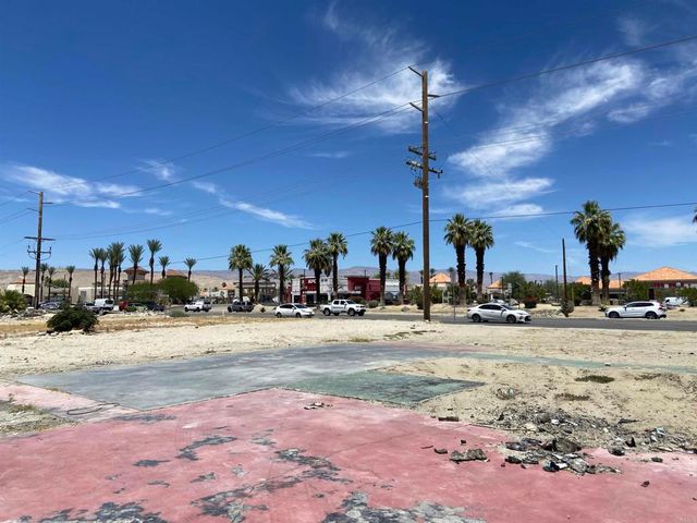 32201 Date Palm Drive, Cathedral City, CA 92234