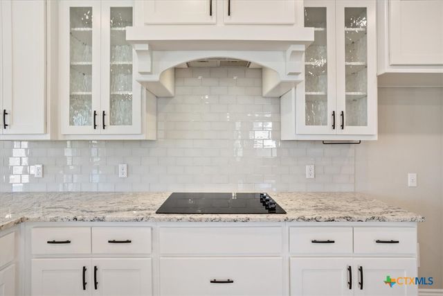 1701 Meadow Crest Drive, Salado, TX 76571