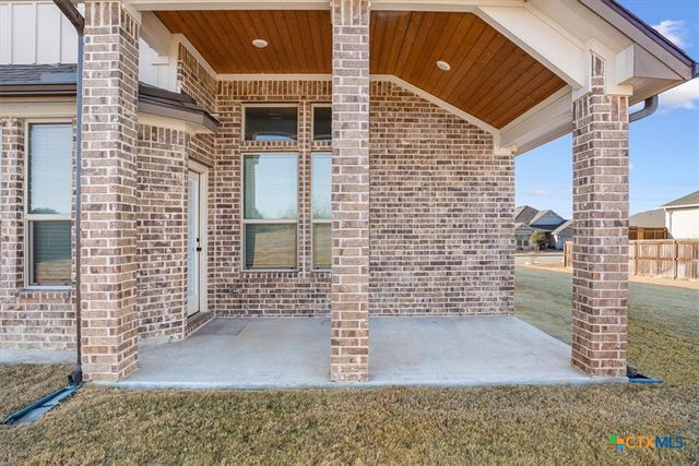 1701 Meadow Crest Drive, Salado, TX 76571