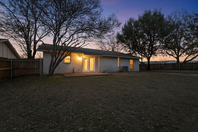 5516 Laredo Lane, Garland, TX 75043