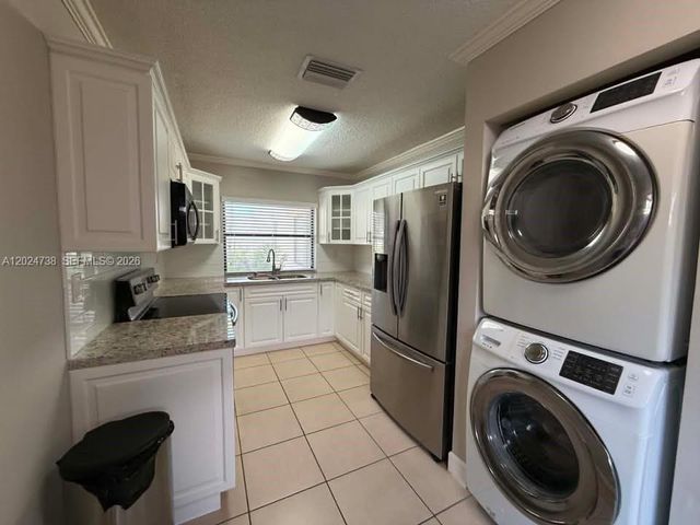 6449 NW 171st St 0, Hialeah, FL 33015