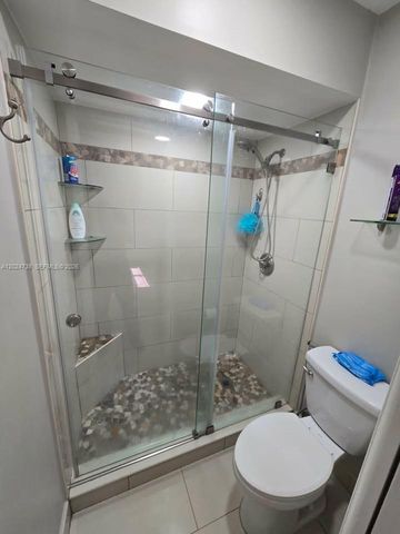 6449 NW 171st St 0, Hialeah, FL 33015