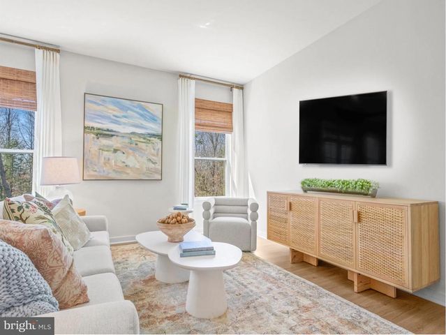 1 BOWENS RUN RD, Bealeton, VA 22712