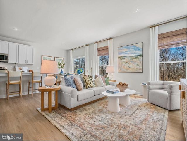 1 BOWENS RUN RD, Bealeton, VA 22712