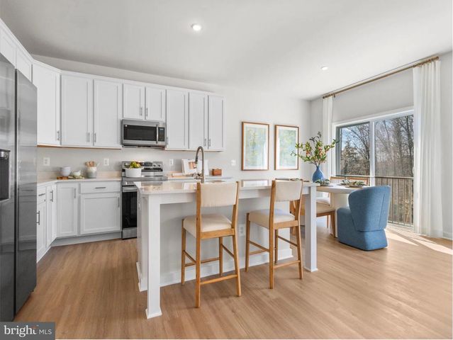 1 BOWENS RUN RD, Bealeton, VA 22712